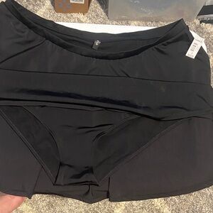 Torrid Elegant Black Swim Skirt size 3
